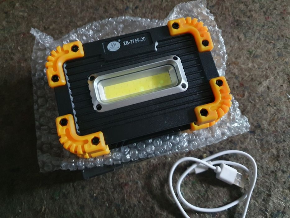 LED Світильник кемпінговий