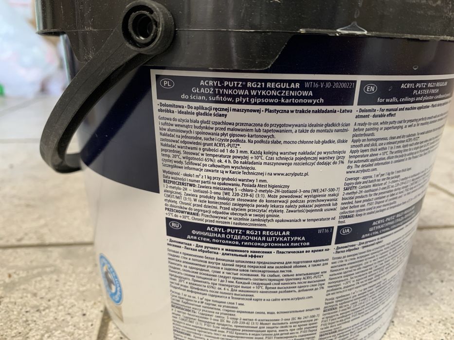 Wiadro gladzi tynkowej