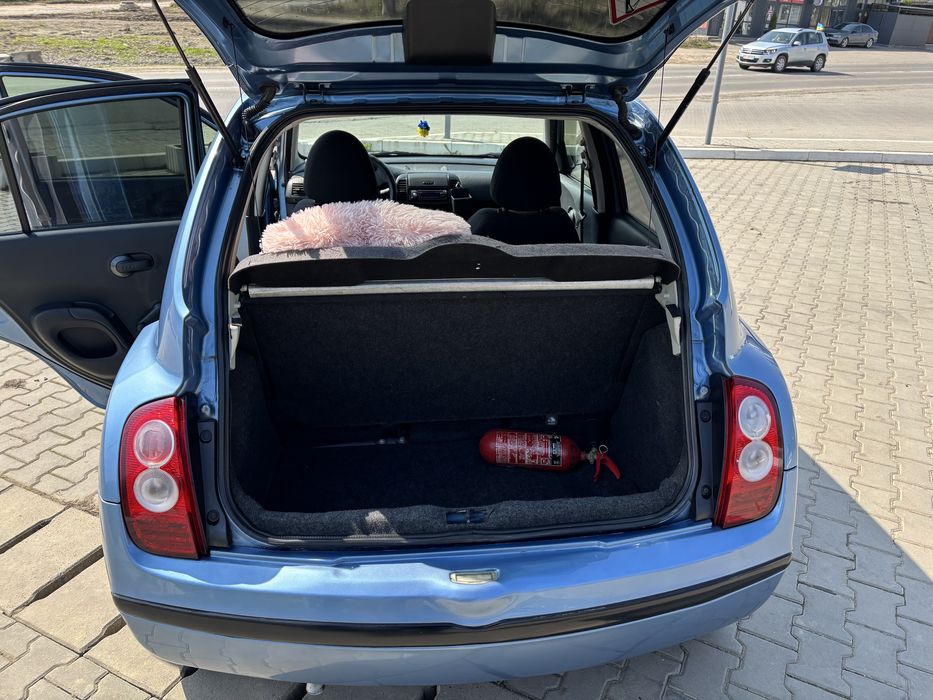 Nissan micra 2008 року 1,2 автомат