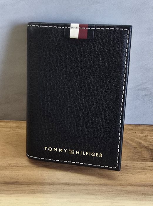 Oryginalny portfel męski ze skóry Tommy Hilfiger