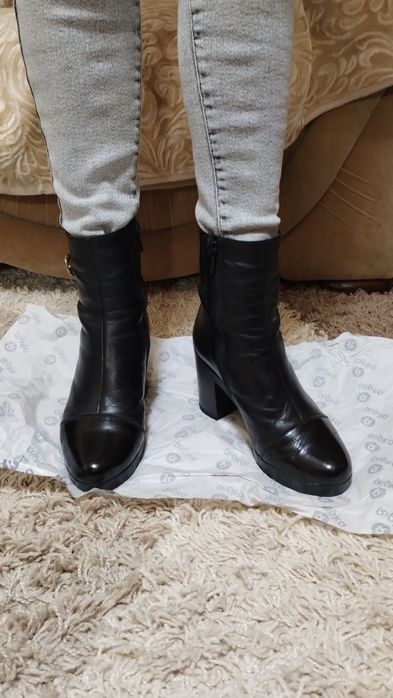 Сапожки женские кожаные, зимние.