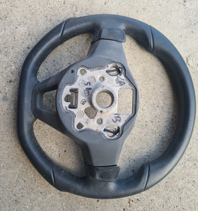 KIEROWNICA skórzana Rline skóra grzana GTI VW Golf VIII 8 Arteon