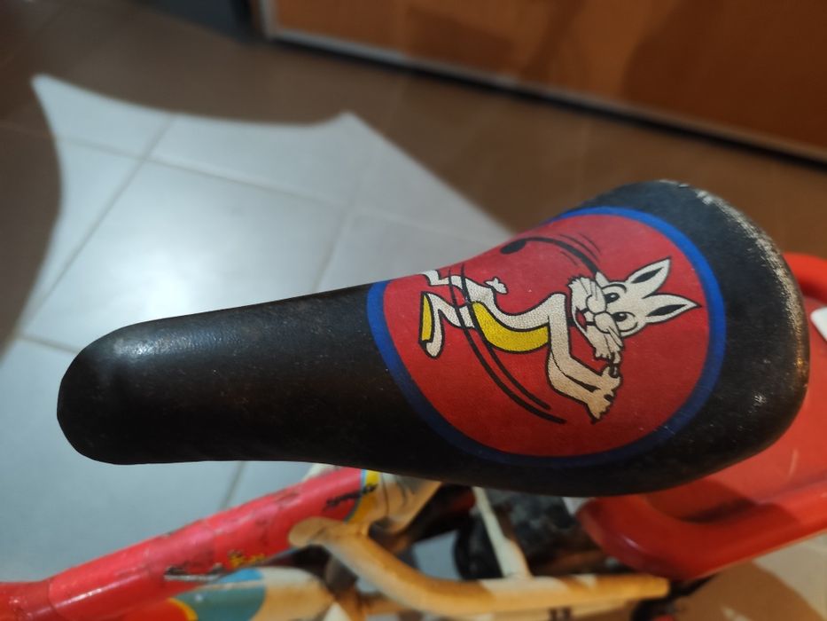 Bicicleta criança para desocupar