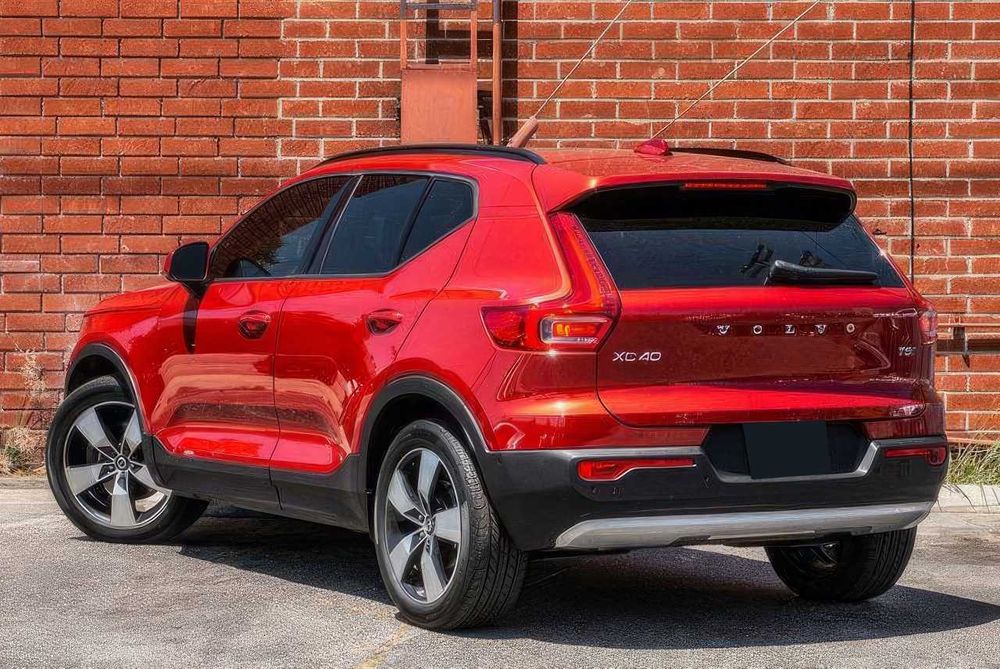 Volvo XC40 T5 Momentum      2019