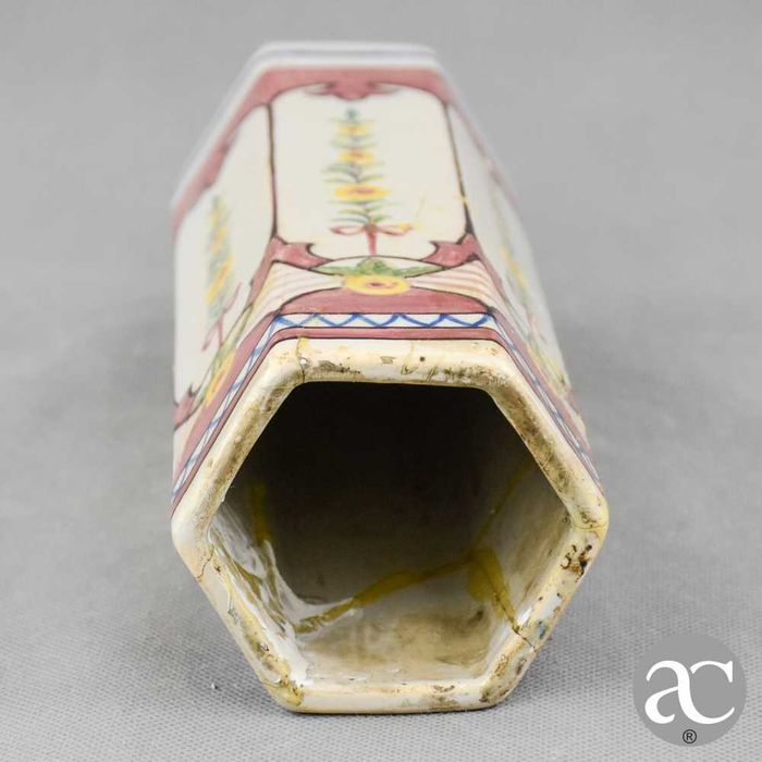 Jarra Hexagonal faiança pintada à mão CL Coimbra