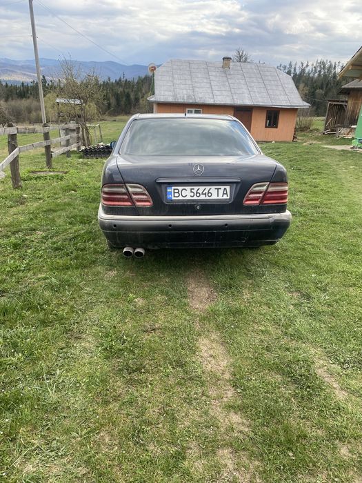 Продам мерсидес Е 280