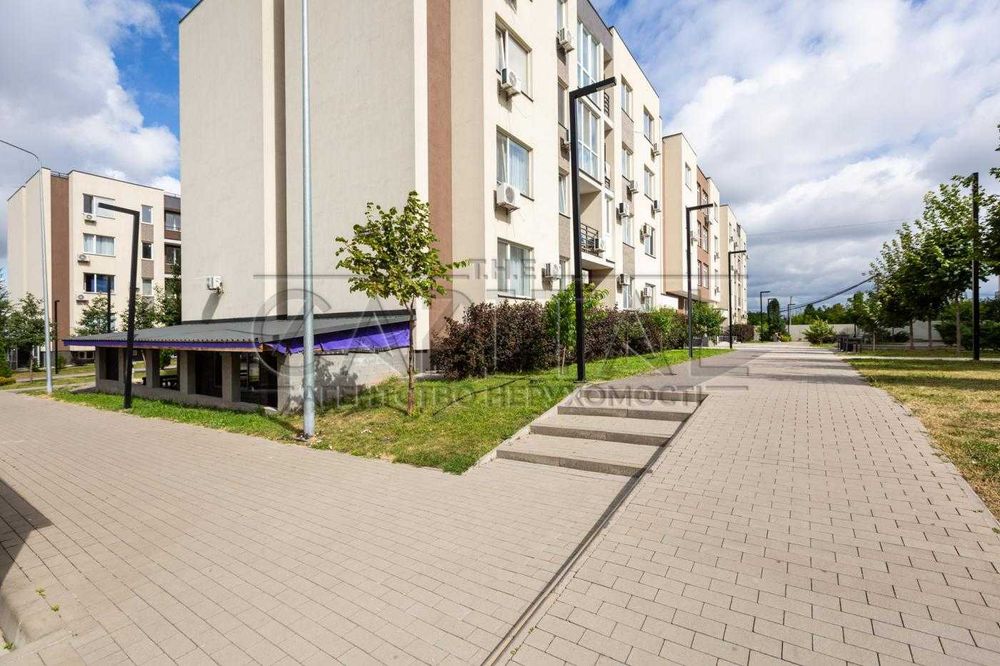 Продаж комерційного приміщення,  ЖК Parkland, вул. Михайла Дерегуса