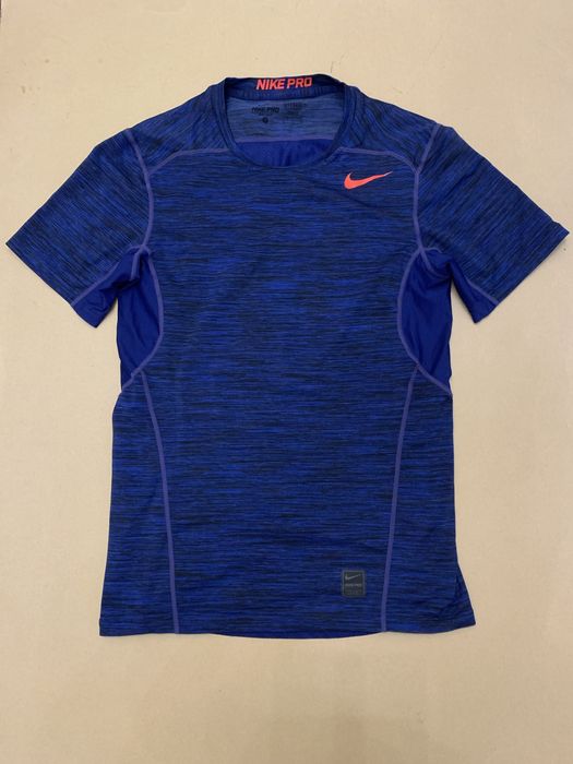 Футболка NIKE. р-р S