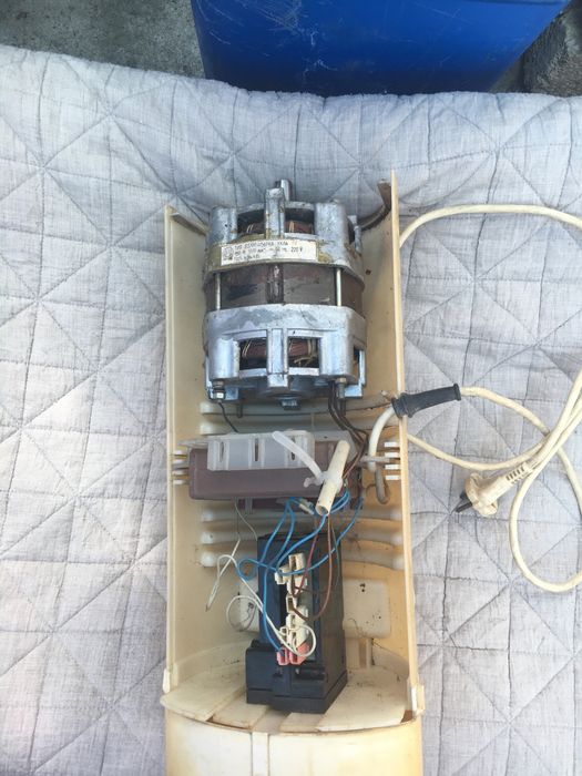 Двигатель к стиральной машине Малютка ,Стрелка2