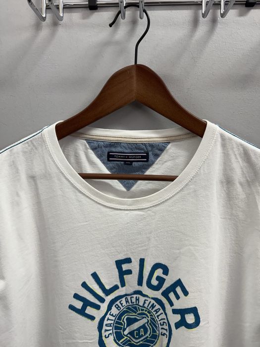 Biała koszulka z nadrukiem Tommy Hilfiger XXL