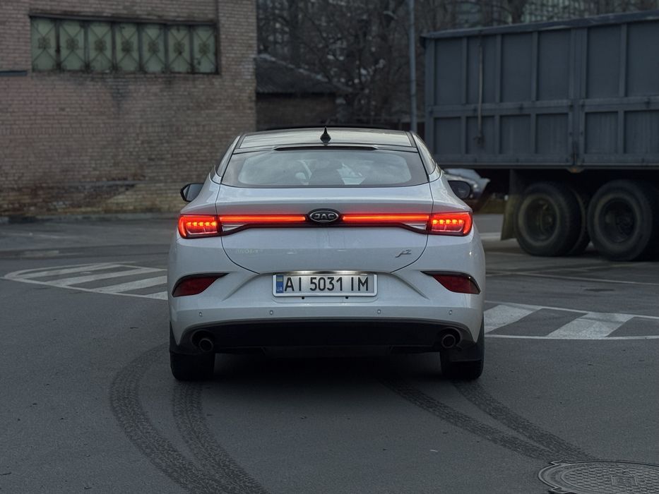 Jac J7 2021 газ/бензин