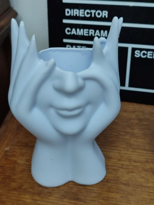 Декор модерн ваза , тримач для окулярів