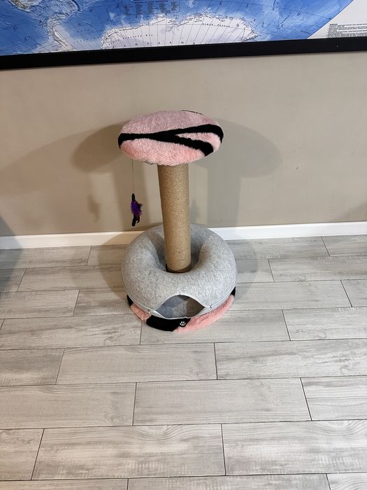 Домик для кота большая когтеточка  80-85 см см толстый столб Пончик