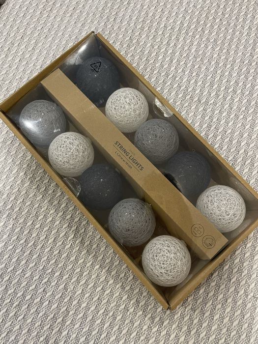 Гірлянда-кульки сірого кольору