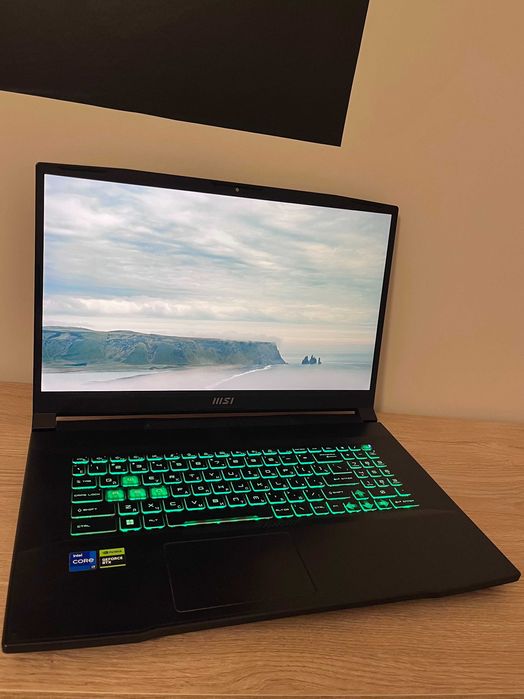 Laptop MSI Katana 17 | Intel i7-12650H NVIDIA RTX 4050 16GB RAM 512GB