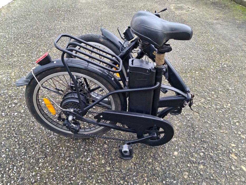 Bicicleta elétrica dobrável