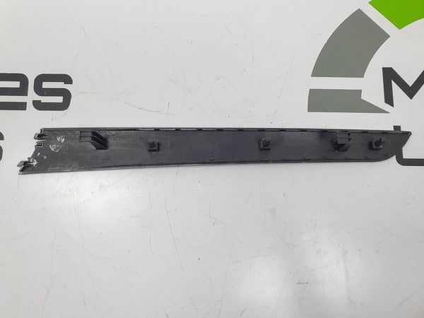 Friso da Porta Interior Esquerdo Audi A4 8K 8K0867409 | Tampas