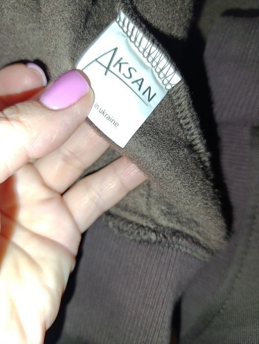 Тёплый женский спортивный костюм на флисе, шоколадный цвет

Описание: