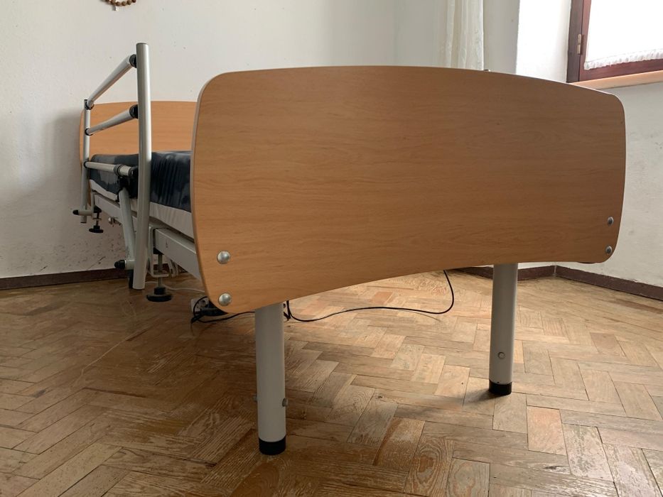 Cama articulada com colchão anti escaras