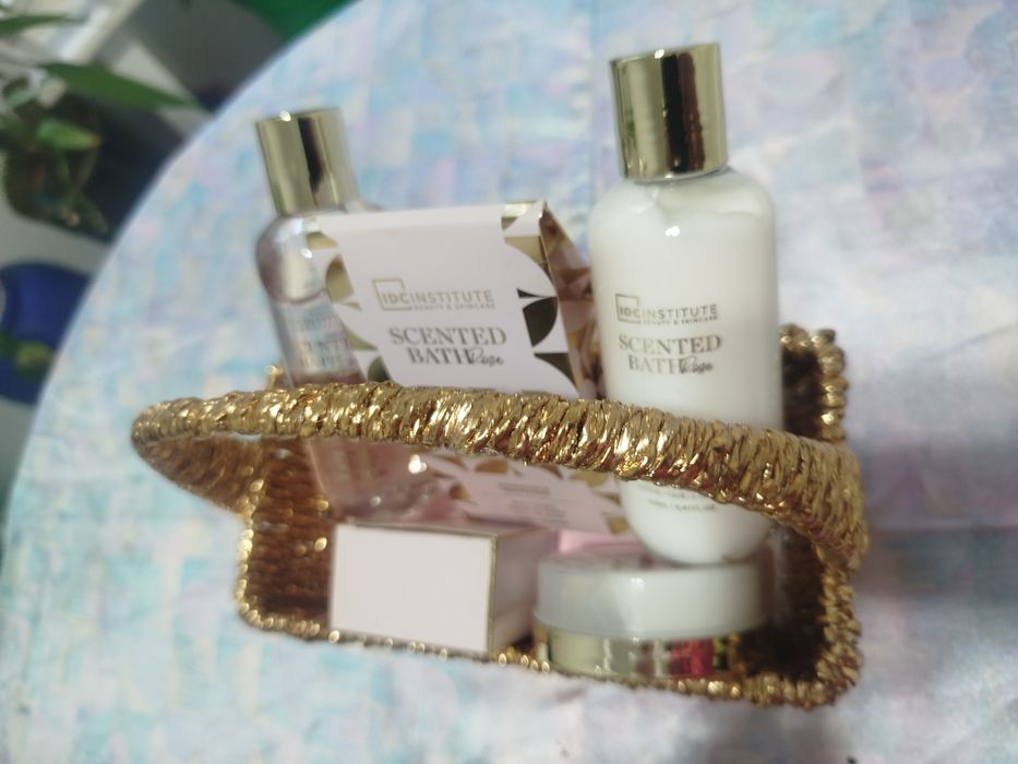 Coffret Conjunto Spa sais de banho IDC Institute Scented Bath (5 Pcs) – NOVO SELADO