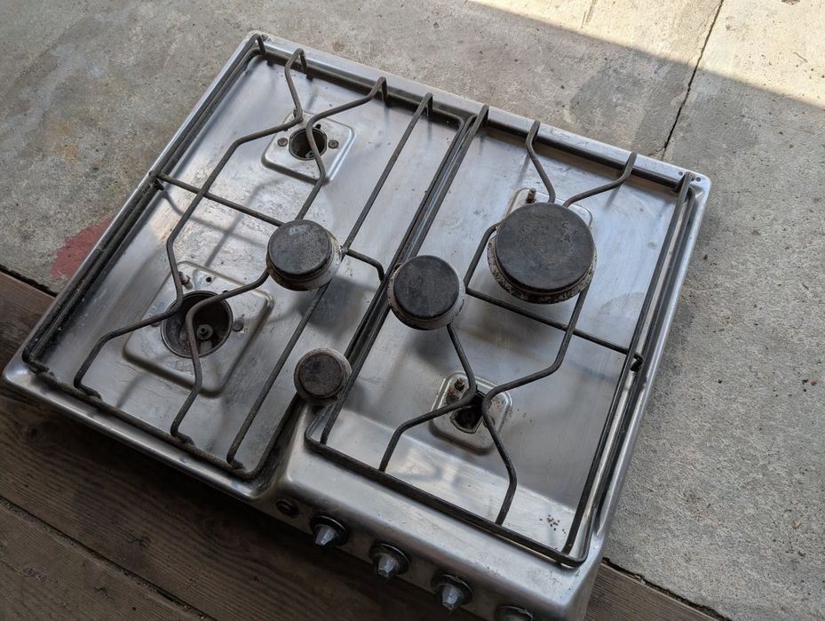 Газова поверхня під ремонт