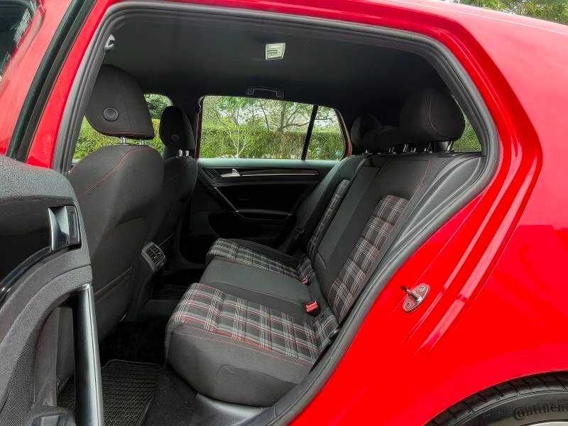 2016 Volkswagen Golf GTI Autobahn