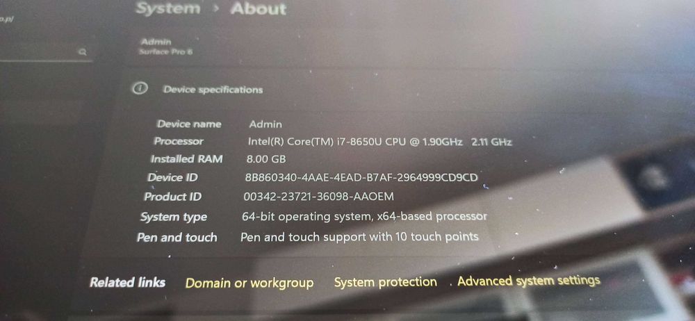 Microsoft surface pro 6 i7-8650U 8GB RAM