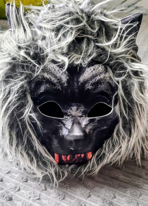 Карнавальна маска