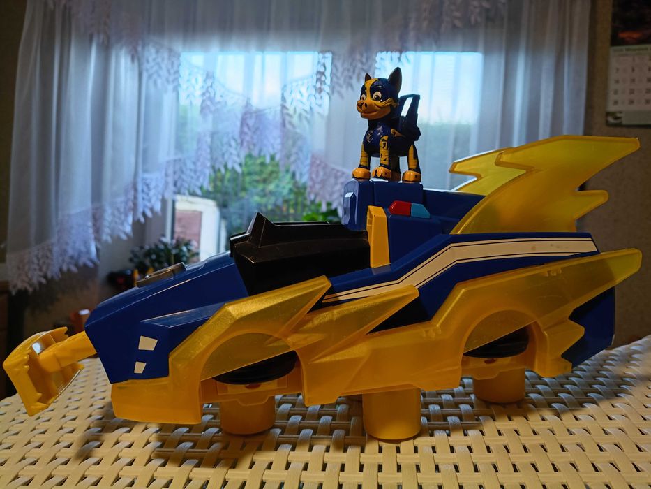 Spin Master Psi Patrol z figurką Chase'a.