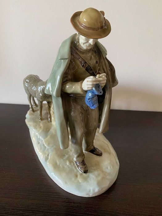 Статуетка "Пастух з вівцями за в'язанням", Німеччина 1930-х років,