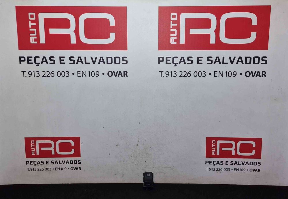 Comando / Botão / Interruptor Vidros Frente Direito 809600018R - RENAULT MEGANE III Hatchback