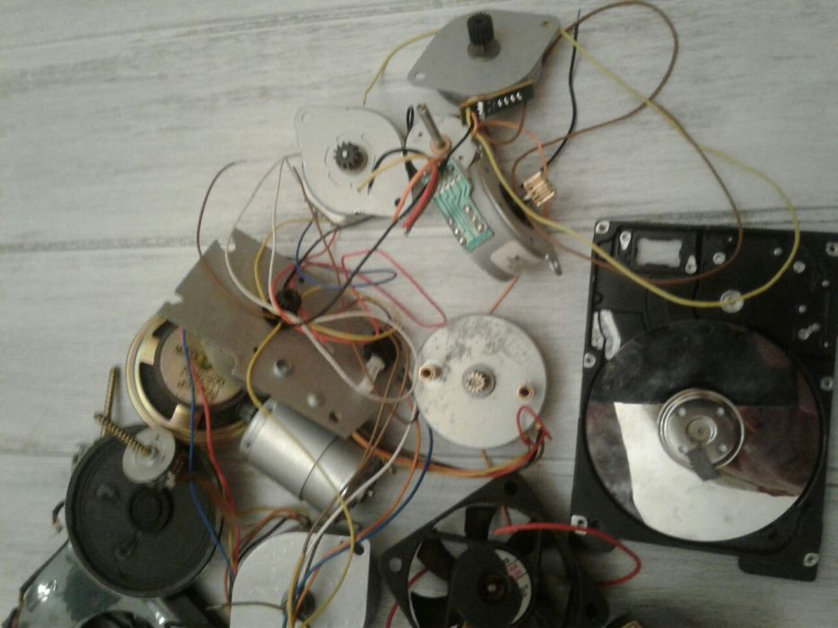 Двигатели от и для различных приборов