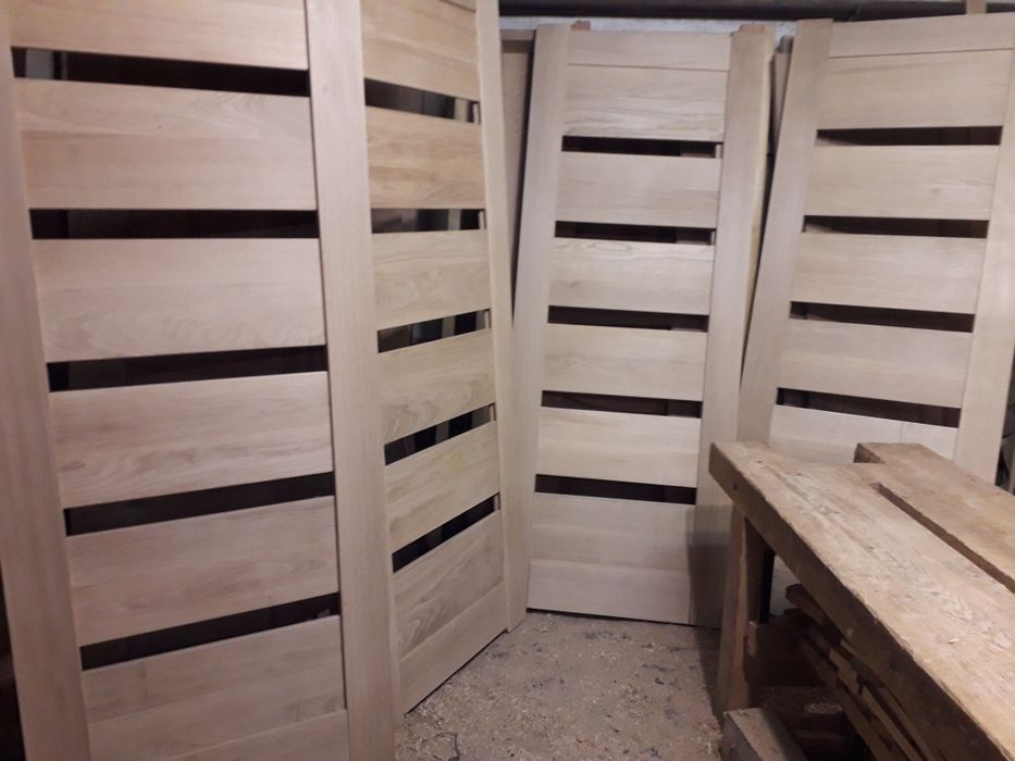 Продам двері дубові
