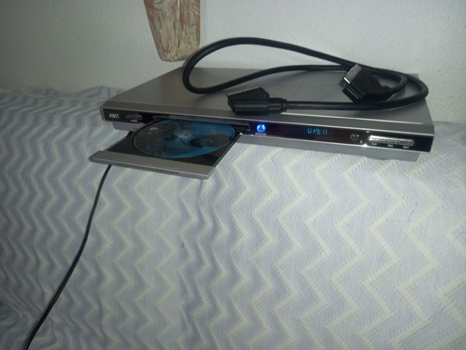 Leitor de Dvd marca Aris