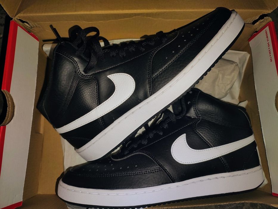 Nowe buty Nike skórzane czarne za kostkę 42,5
