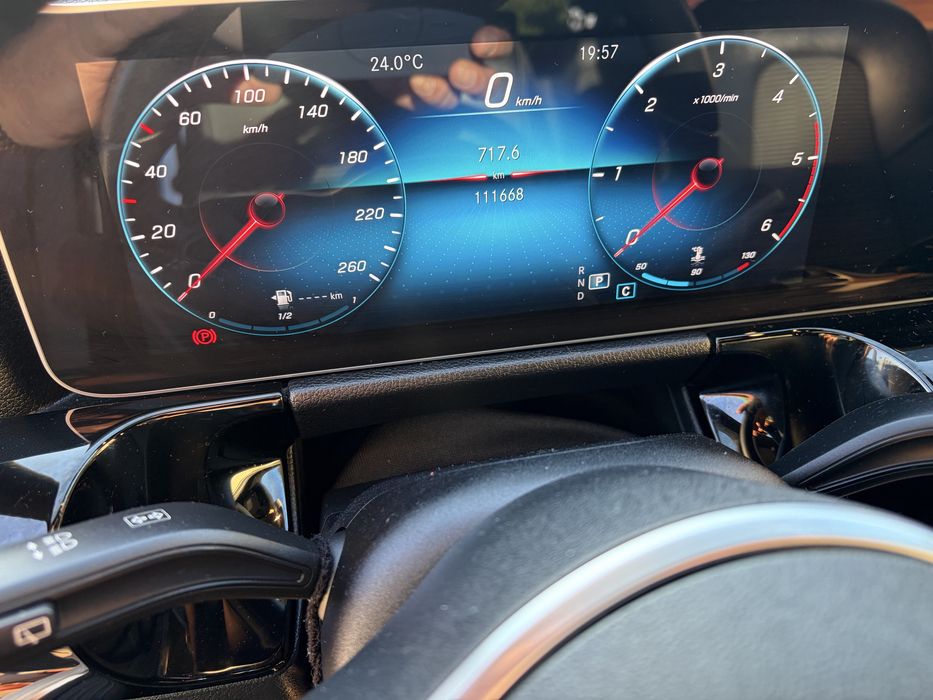 Mercedes Benz B180d