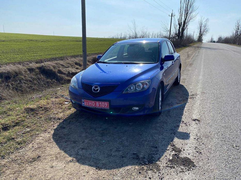 Автомобіль Mazda 3