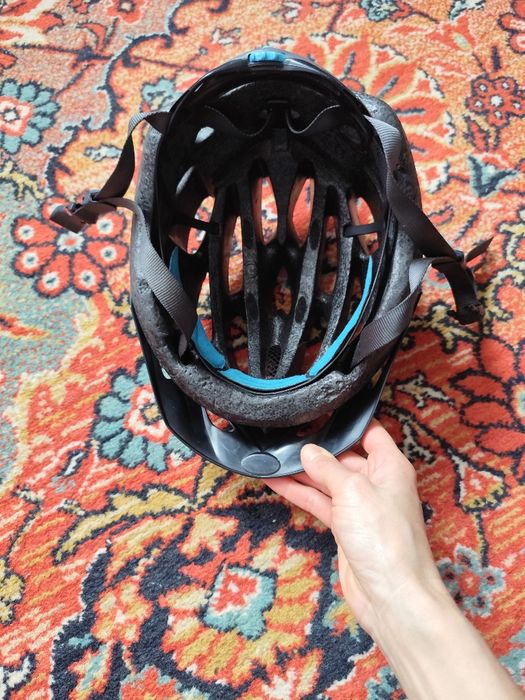 Велосипедний шолом