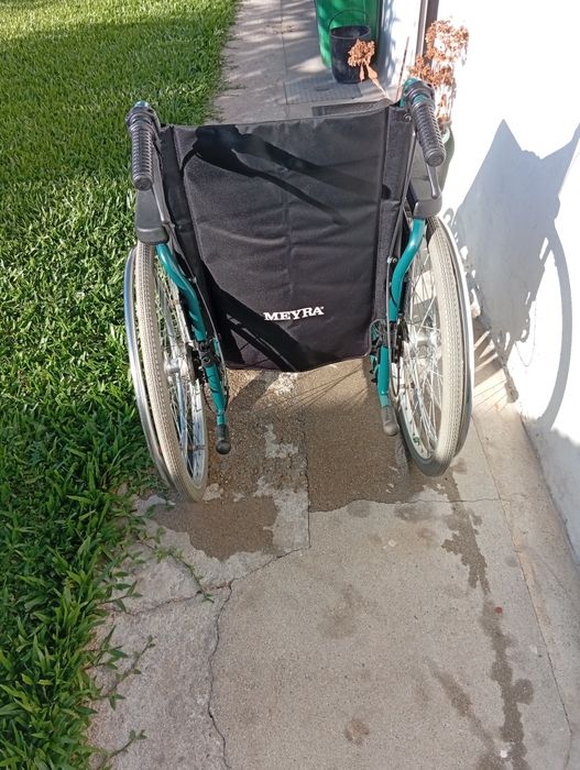 Cama Articulada Elétrica + Cadeira Rodas + Cadeira WC (Como Novos)