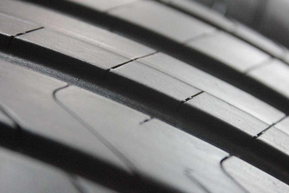 255/45/19 Pirelli Cinturato P7 255/45 R19 100V 2022/23r Seal Inside