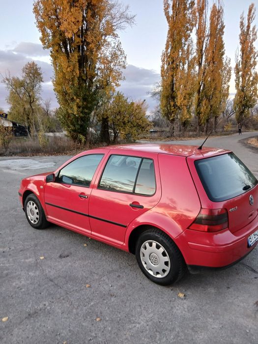 Продам Volkswagen Golf 4 1.6 sr