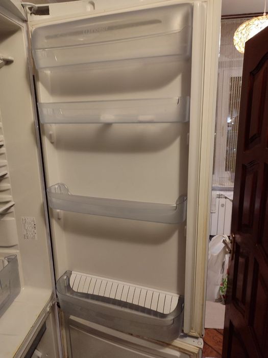 Холодильник INDESIT