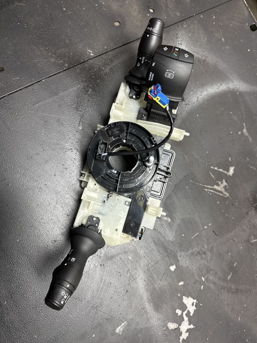 Pająk przełacznik taśma Renault Master 4 Multifunkcja 2021r Jak Nowa