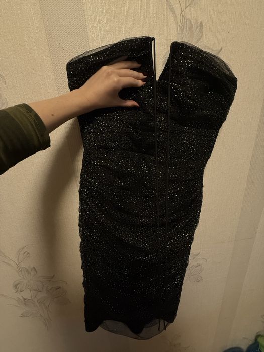 Вечірня сукня блискуча