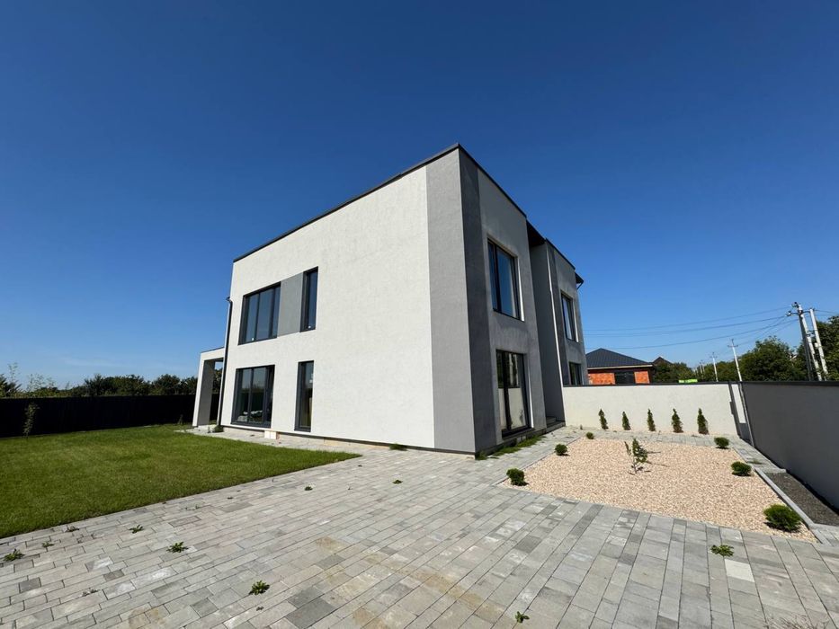 Продається 1-ий котедж