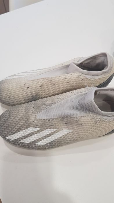 Vendo chuteiras Adidas em muito bom estado.