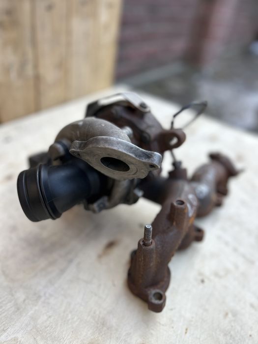 Турбіна 2.0 TDI 103 kw CBA CBAB VW Passat B6 B7 Golf 6 Tiguan Touran