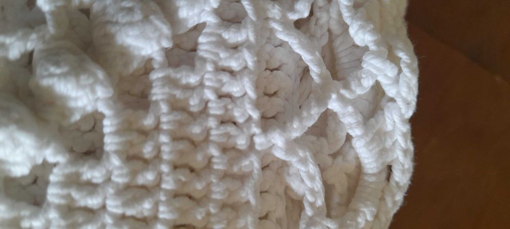 Colcha de Renda antiga. Cama de Solteiro.