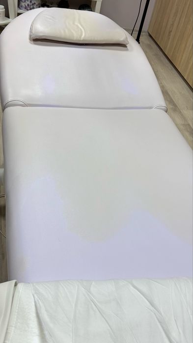 Кушетка косметологічна