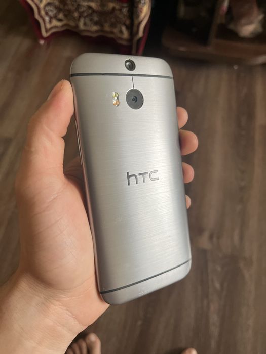 Повністю робочий телефон htc